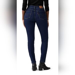 Levi Strauss And Co. Classic Mis Rise Skinny Jeans. Sz 8 28" Inseam.